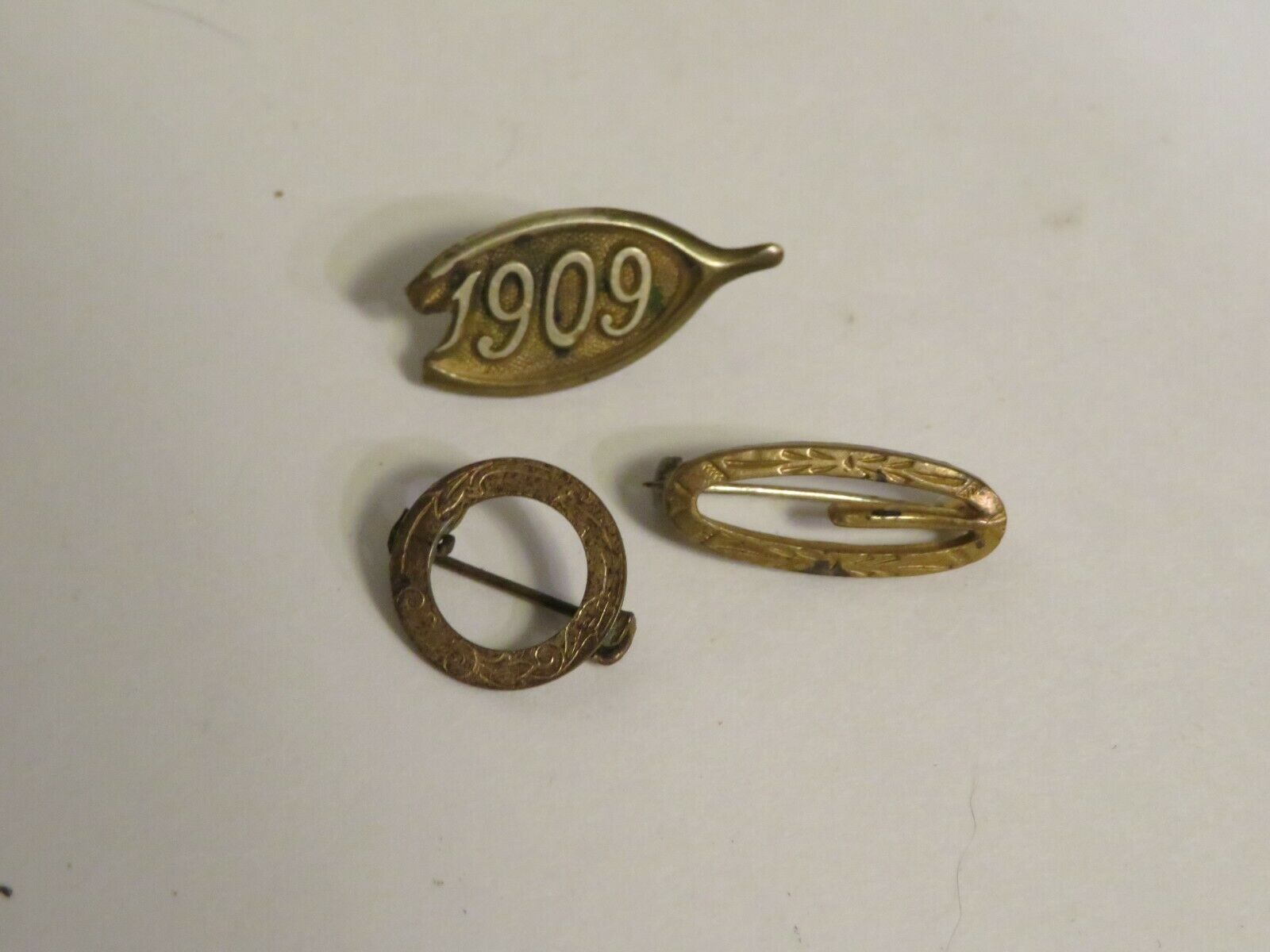 Lot Of 3 Antique Pins Brooches-one Is 1909 Lot 10