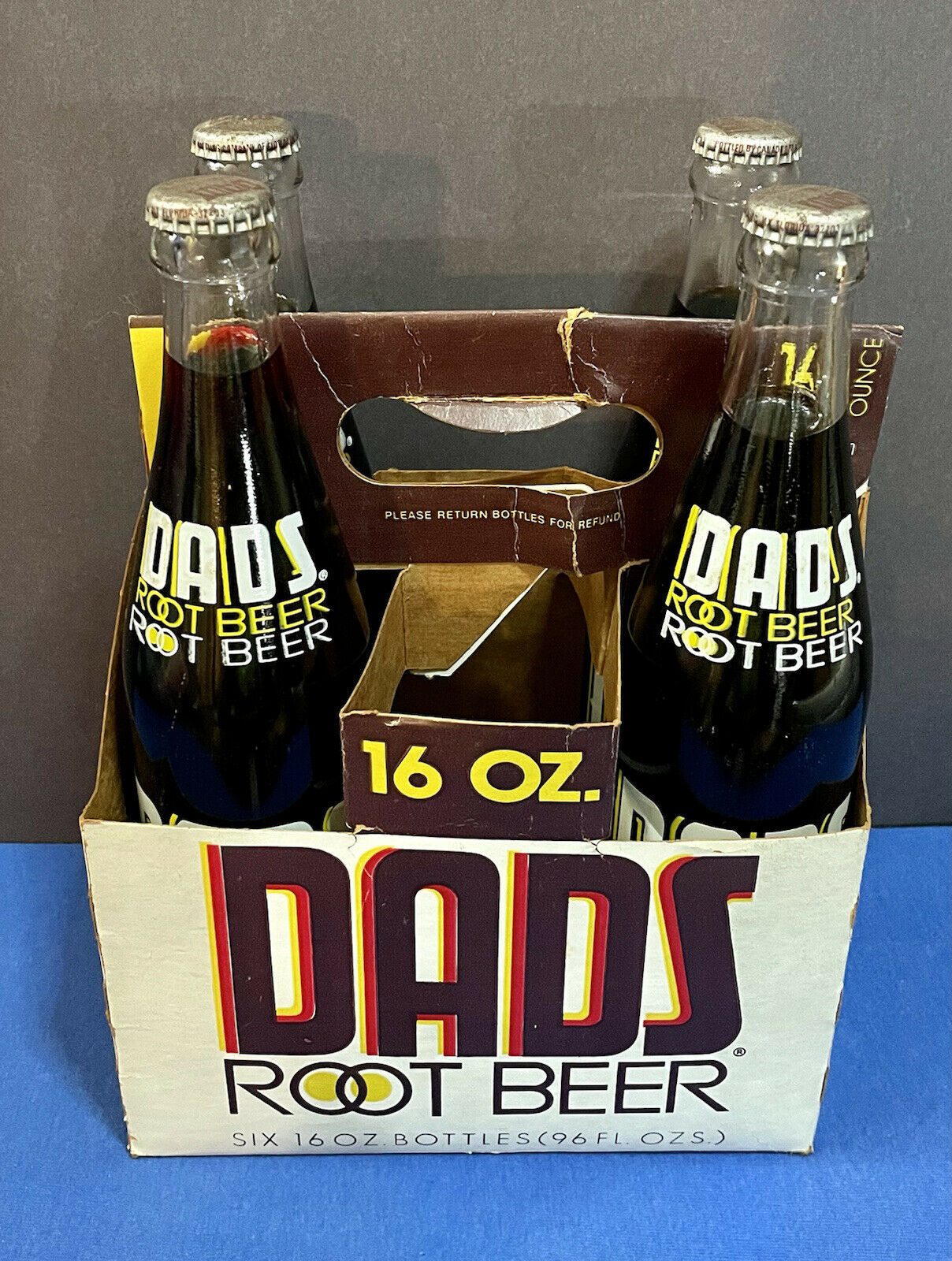 4) Vintage 1970s Dads Root Beer Pint Bottle Chicago Illinois Unopened W/ Carrier